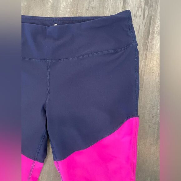 Capri workout pants, hot pink and navy blue leggings - Picture 2 of 5